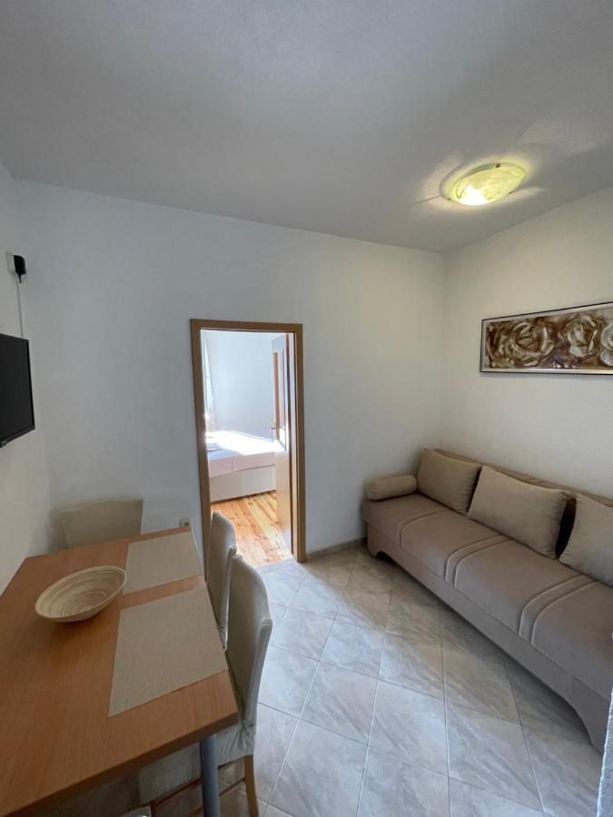 Ivan I Matej Apartments Blace Exterior photo