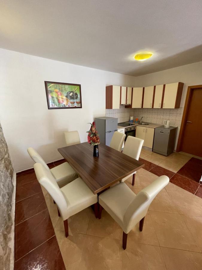 Ivan I Matej Apartments Blace Exterior photo