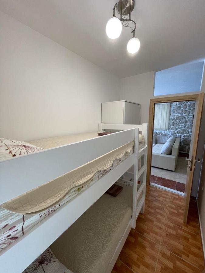 Ivan I Matej Apartments Blace Exterior photo